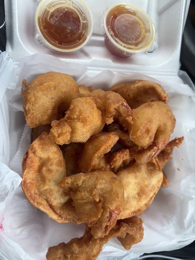Family restaurant serving shrimp, chicken tenders, and wings.